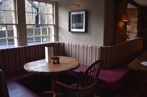 The Devonshire Arms at Pilsley bar